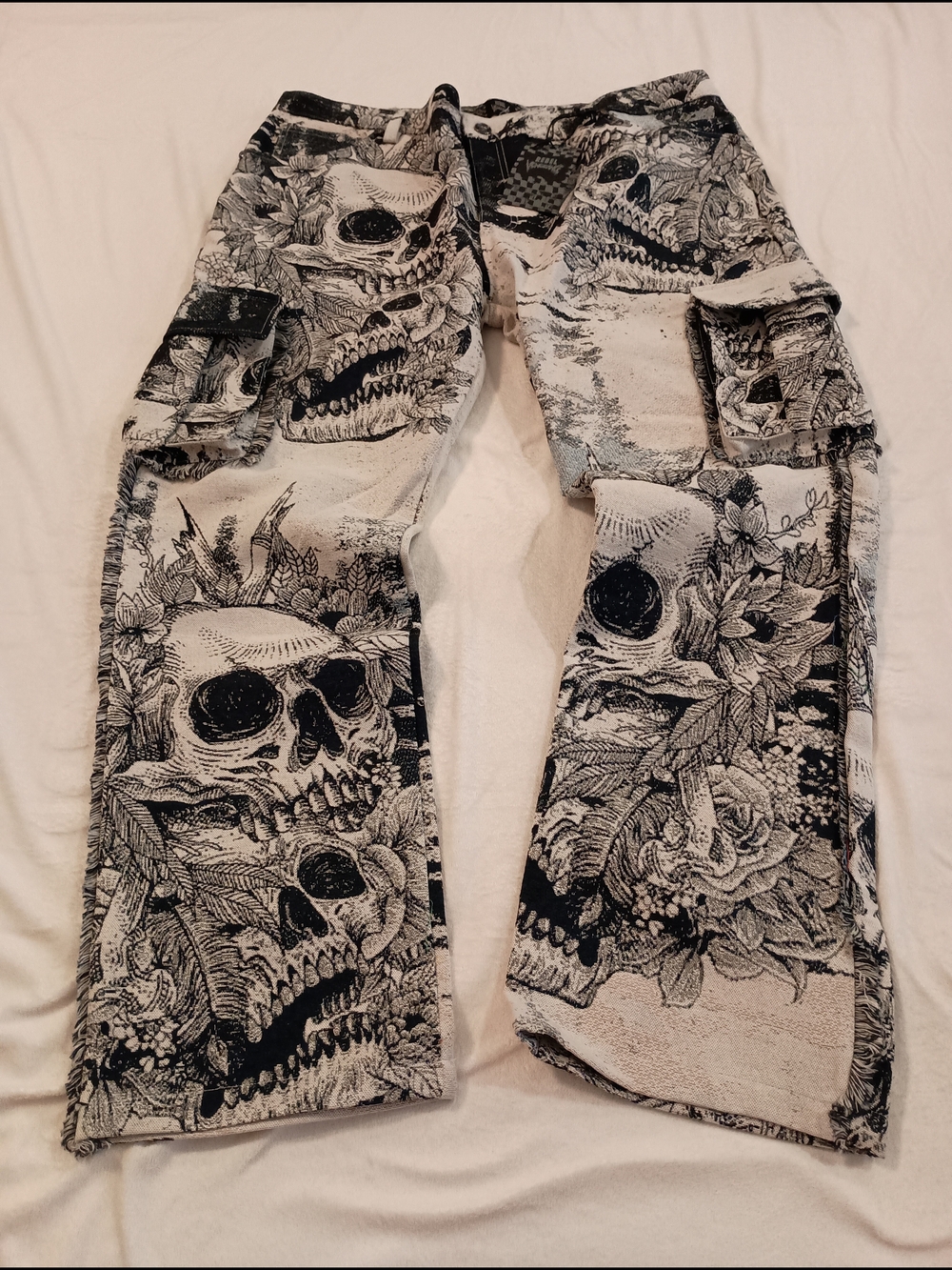 Rebel Vengeance Skulls And Flowers Cargo Tapestry Pants Men's Size 40